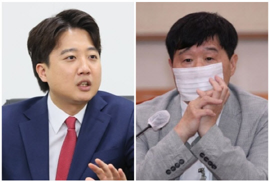 이준석(왼쪽) 전 국민의힘 대표와 서민 단국대학교 의과대학 교수. <연합뉴스>